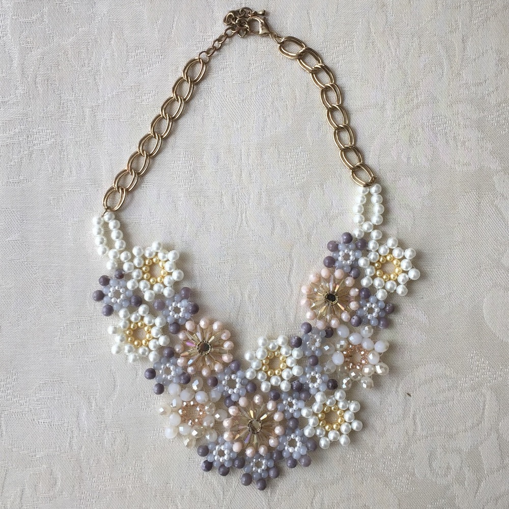 Jeweled floral statement necklace with pearls NWOT
